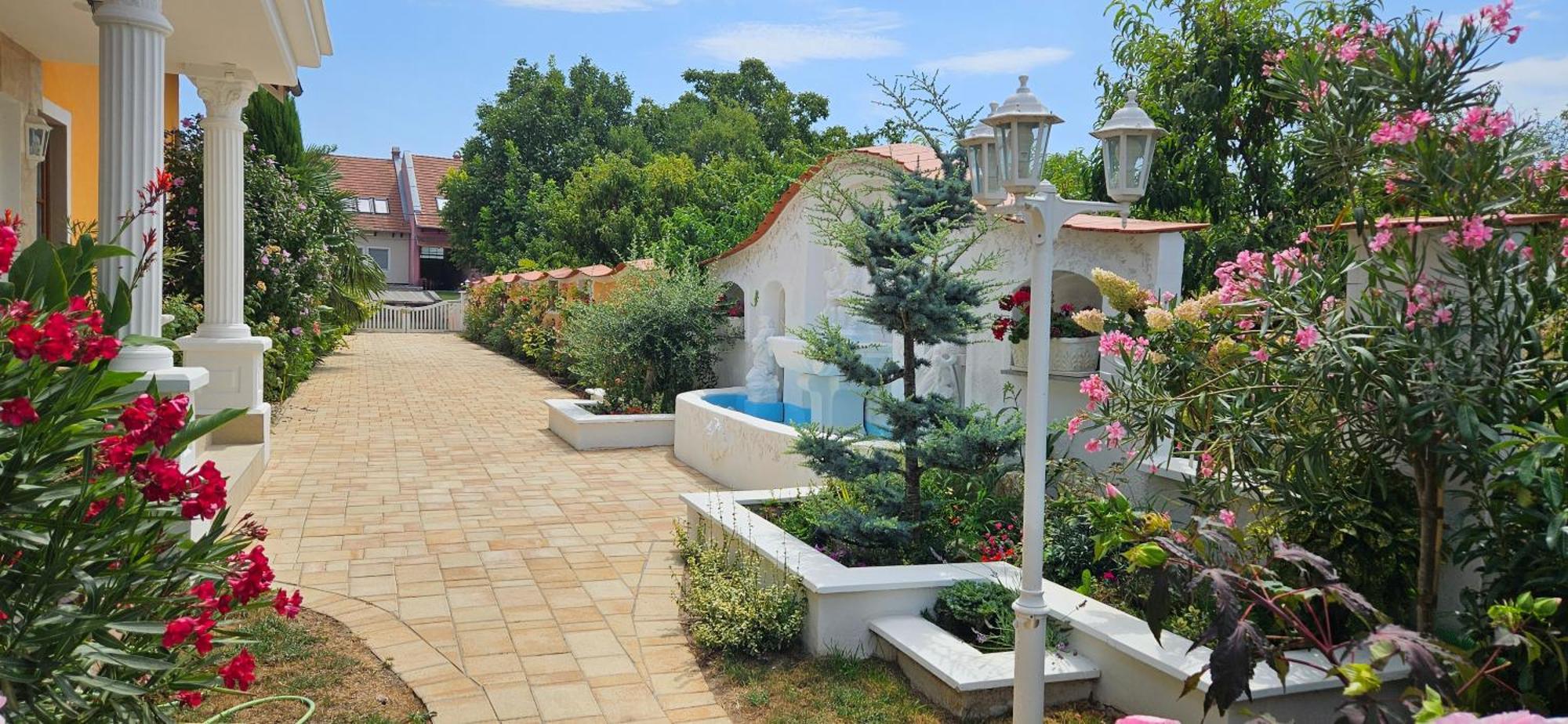 Paradise-Garden-Zamárdi Exterior foto